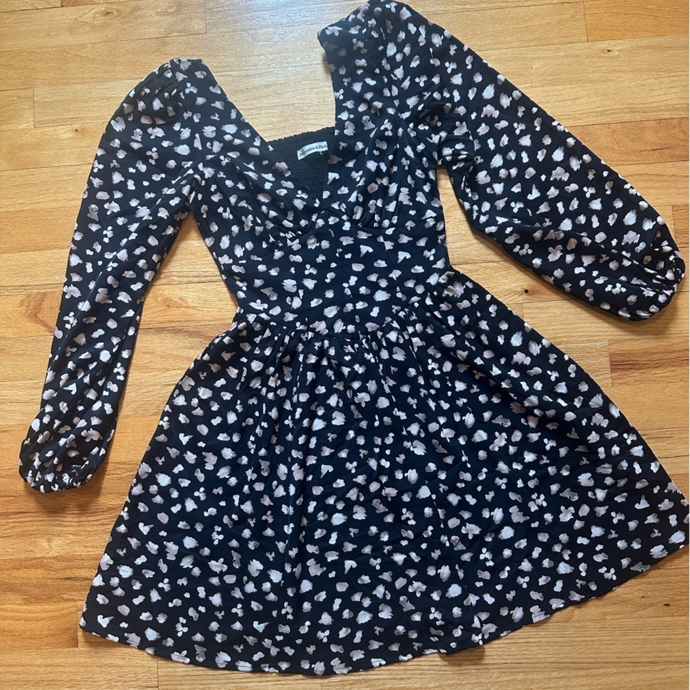 Abercrombie & Fitch Long Sleeve Black Patterned Corset Mini Dress - Picture 4 of 7